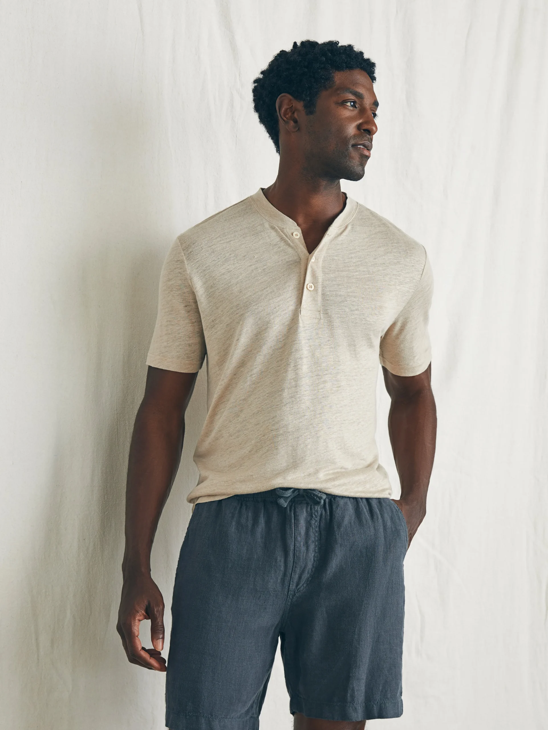 Faherty Brand Shorts*Essential Linen Short (6.5" Inseam) -