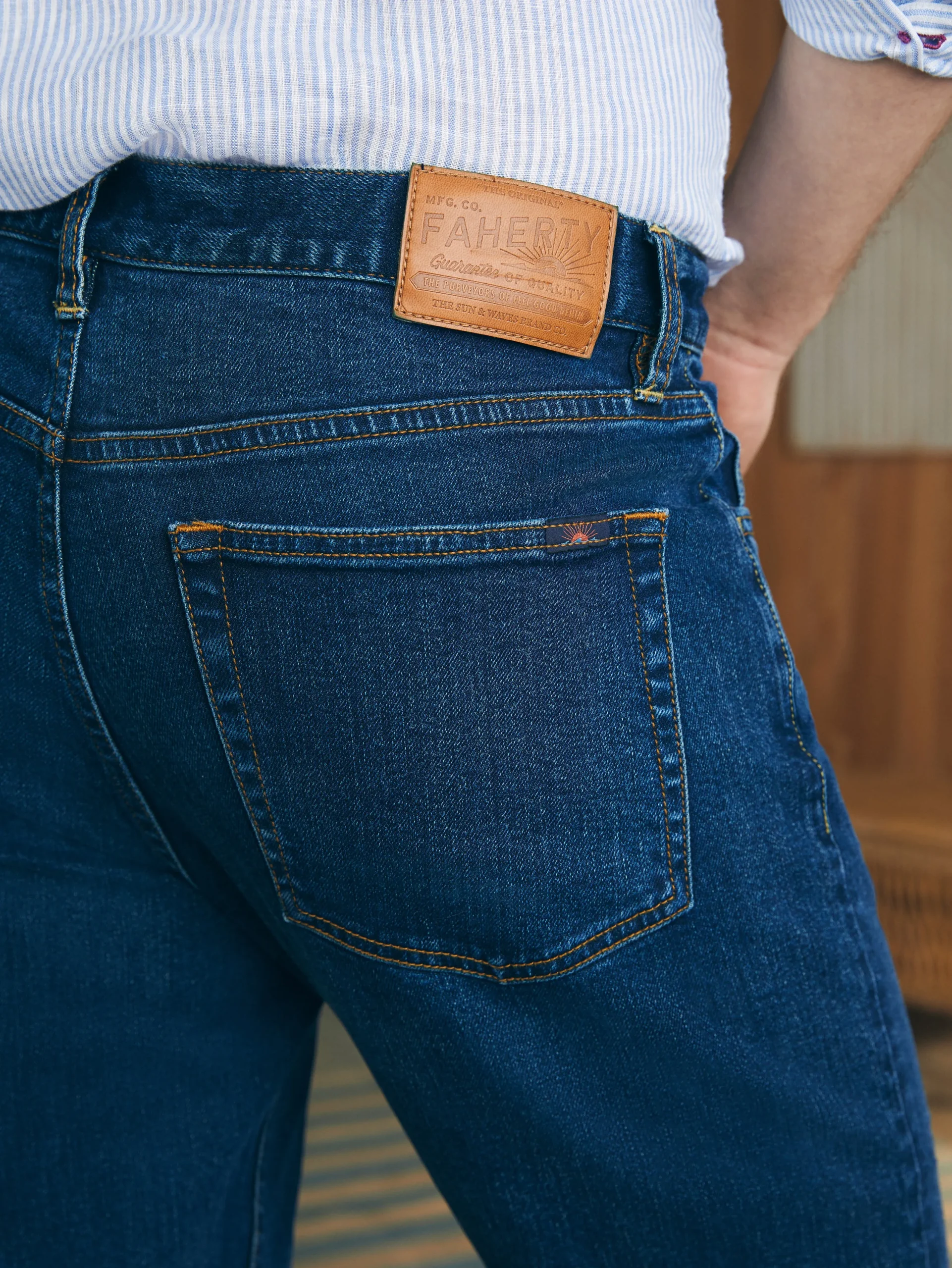 Faherty Brand Pants*Organic Cotton Slim Straight Denim (32" Inseam) -