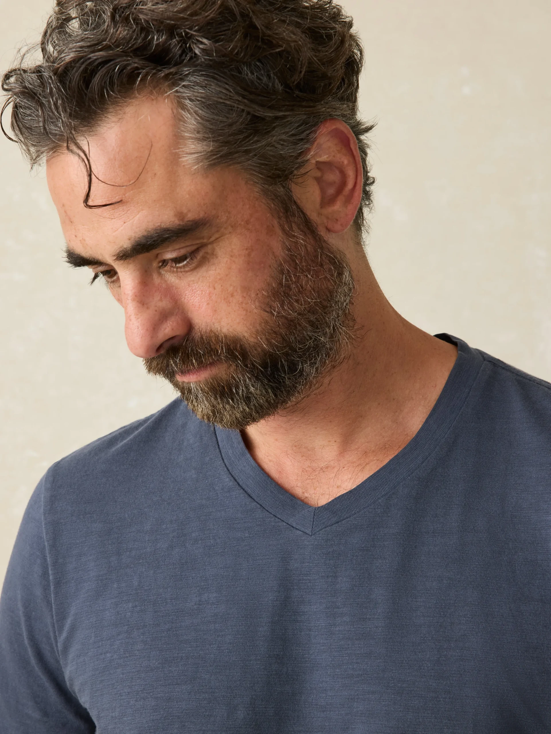 Faherty Brand T-Shirts & Henleys*Sunwashed V-Neck Tee -