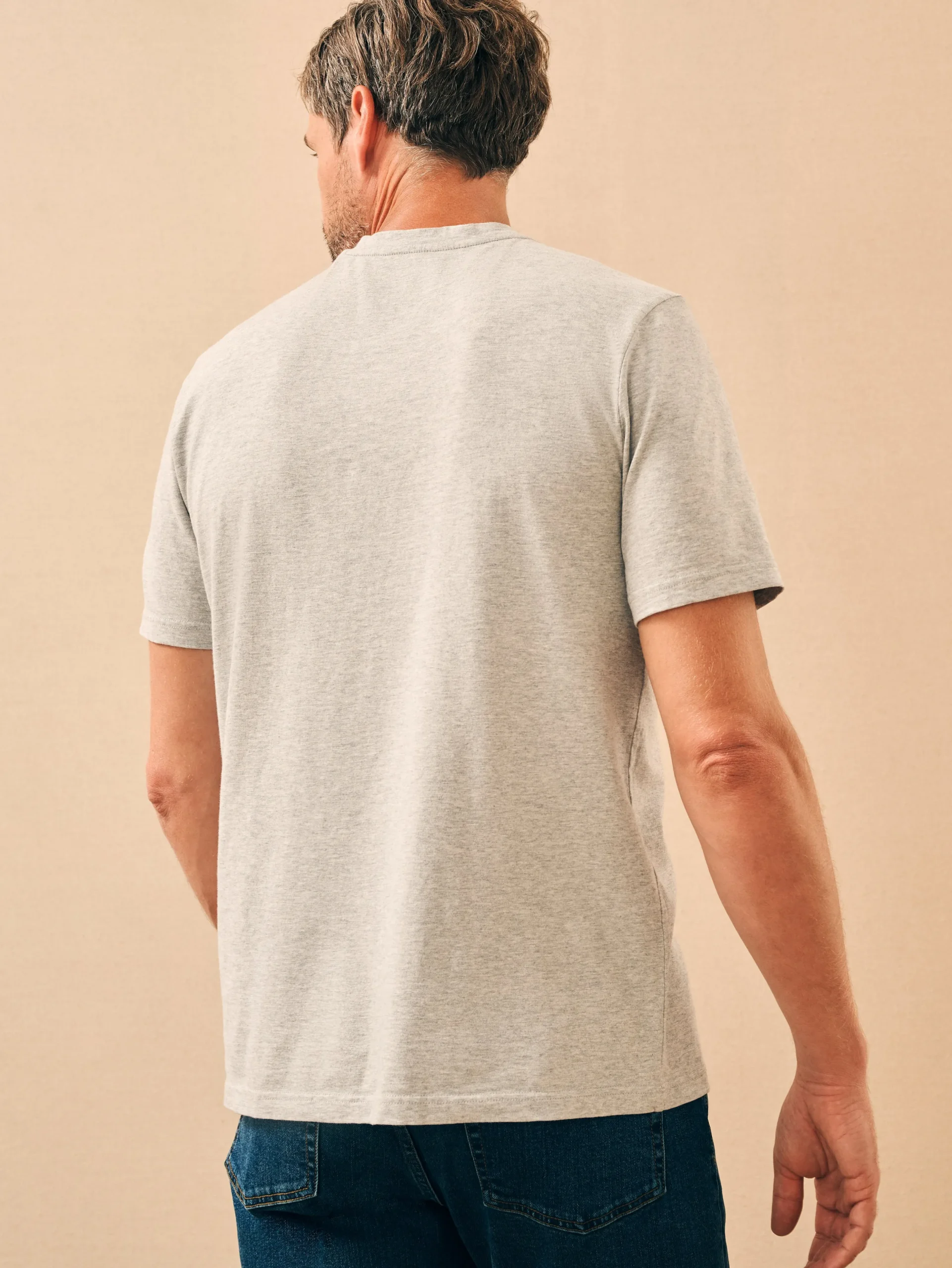 Faherty Brand T-Shirts & Henleys*Sunwashed V-Neck Tee -
