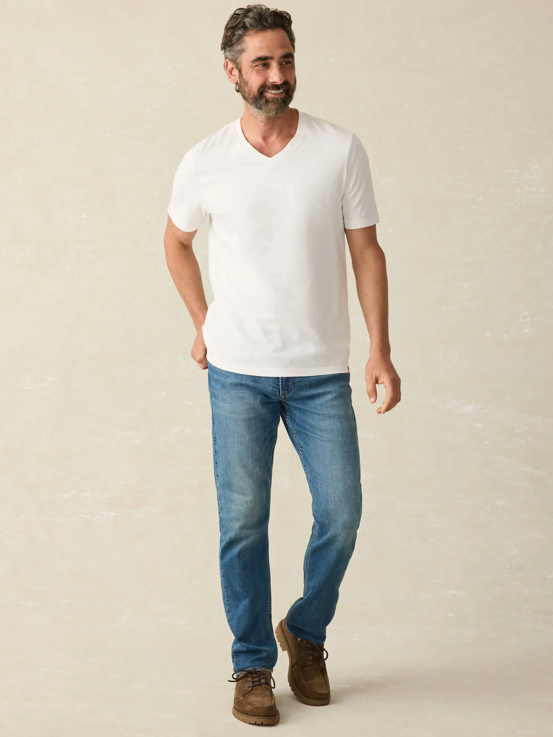 Faherty Brand T-Shirts & Henleys*Sunwashed V-Neck Tee -